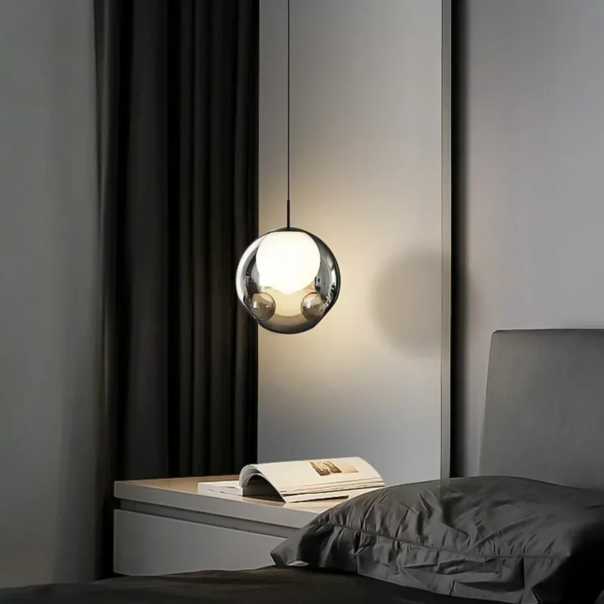 Lampa wisząca Bolla – dymiona szklana kula