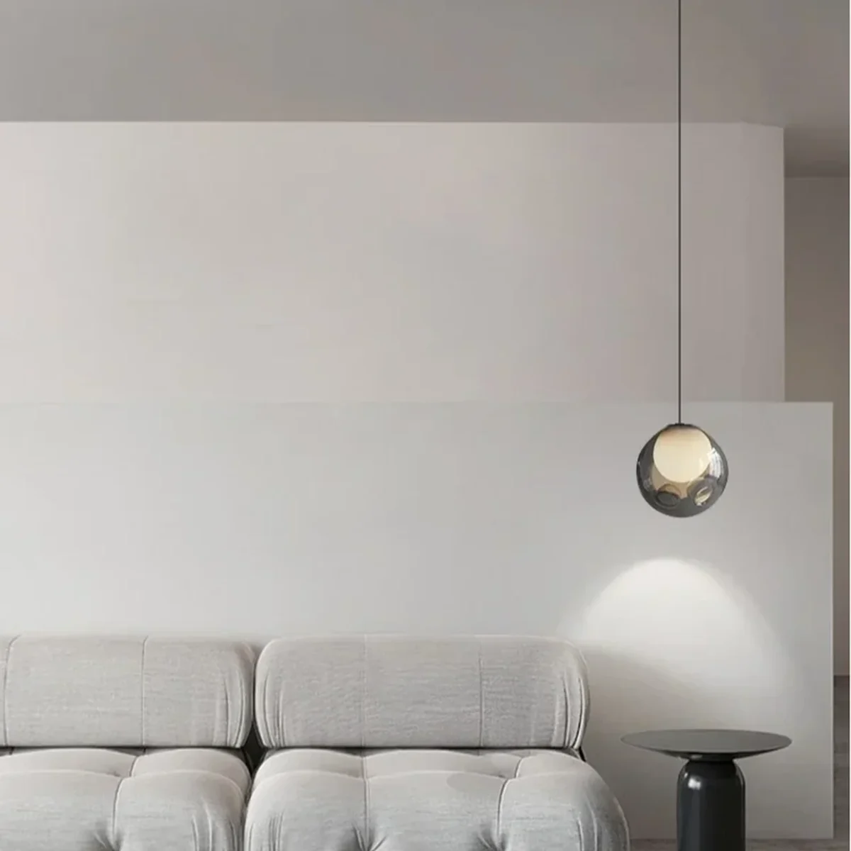 Lampa wisząca Bolla – dymiona szklana kula